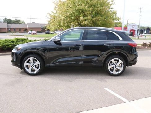 New 2025 Audi Q5 Premium Plus image 10