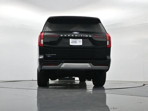 Certified 2025 Ford Expedition Platinum w/ Driver's Package AWD/4WD image 45