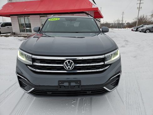 Used 2021 Volkswagen Atlas Cross Sport SE w/ Panoramic Sunroof Package image 7