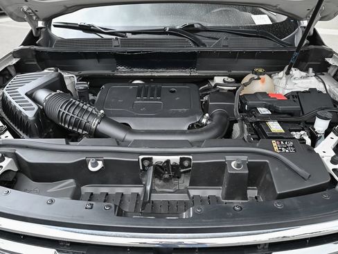 Used 2022 GMC Acadia SLE FWD image 14