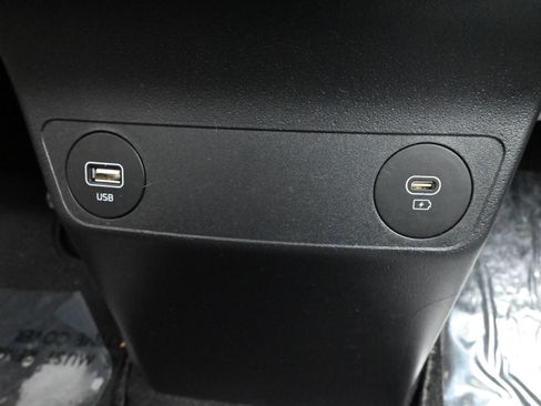 Used 2024 Kia EV6 Wind w/ Wind Technology Package image 19