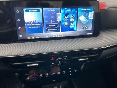 New 2026 Nissan Kicks SR w/ Cold Weather Package image 11