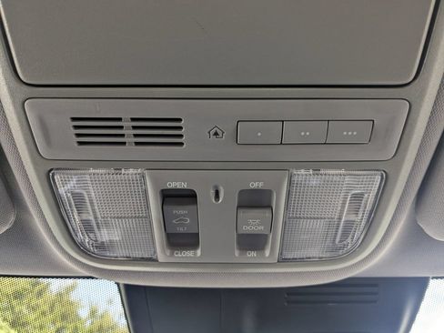 Used 2017 Honda CR-V EX-L image 9