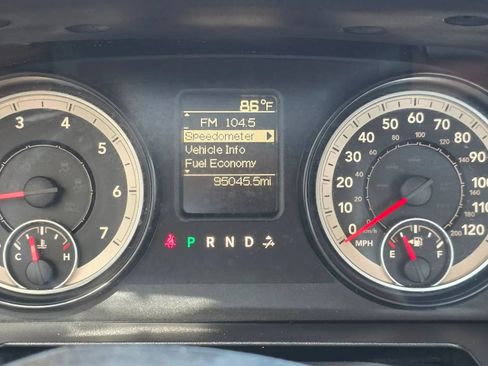 Used 2016 RAM 1500 Tradesman w/ Chrome Appearance Group RWD image 14