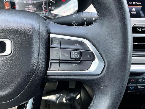 Used 2023 Jeep Compass Limited AWD/4WD image 18