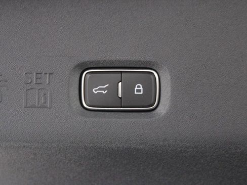 New 2026 Lincoln Navigator Reserve image 17