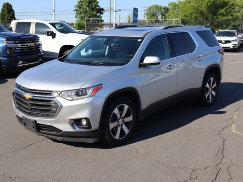 Used 2018 Chevrolet Traverse LT AWD/4WD image 16