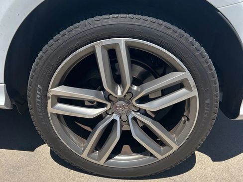 Used 2015 Audi SQ5 Prestige w/ Prestige Package AWD/4WD image 10