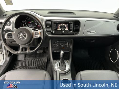 Used 2012 Volkswagen Beetle 2.5 image 18