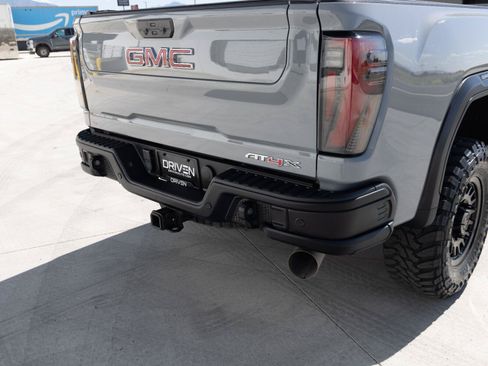 Used 2024 GMC Sierra 2500 AT4X w/ AT4X AEV Edition AWD/4WD image 14