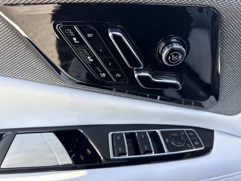 New 2026 Cadillac Optiq Luxury 2 image 19