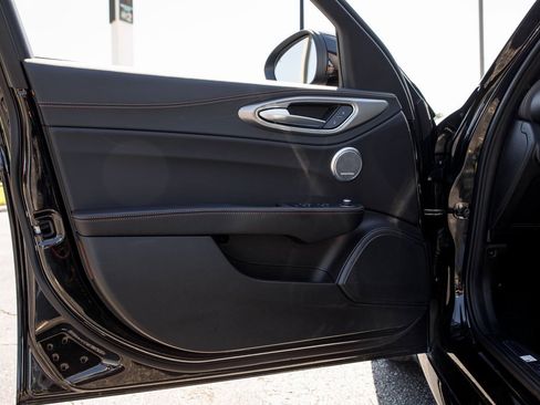 New 2025 Alfa Romeo Giulia w/ Driving Assist Package image 24