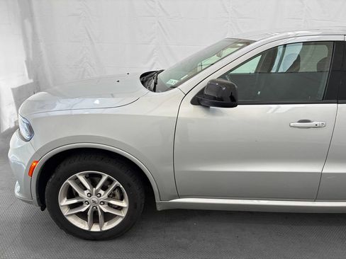 Used 2025 Dodge Durango GT AWD/4WD image 3