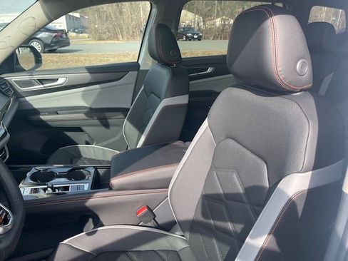 New 2026 Volkswagen Atlas Peak Edition AWD/4WD image 13
