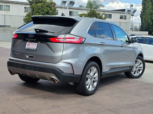 Used 2022 Ford Edge Titanium image 11