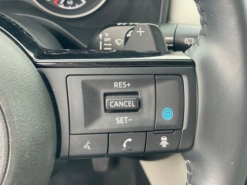 Used 2023 Nissan Rogue SL image 14