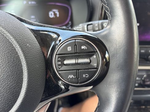 Used 2024 Kia Soul EX FWD image 32