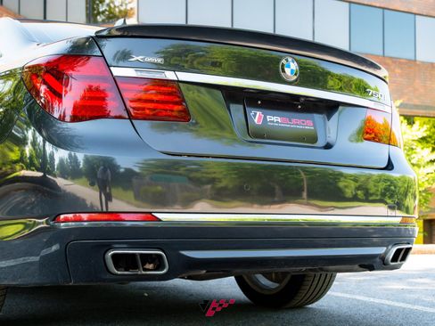 Used 2013 BMW 750i xDrive AWD/4WD image 32