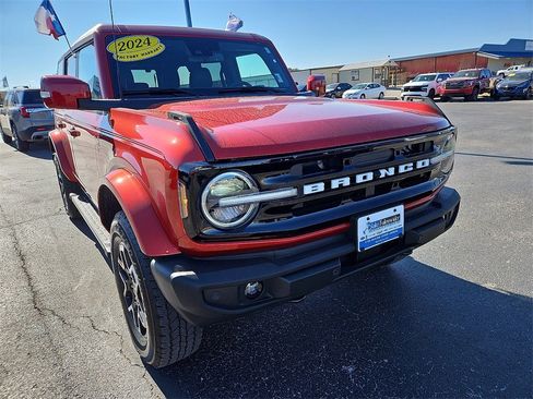 Used 2024 Ford Bronco Outer Banks image 10