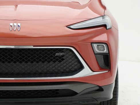 Used 2024 Buick Encore GX Sport Touring w/ Comfort Package image 5