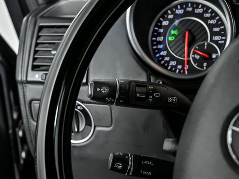 Used 2016 Mercedes-Benz G 63 AMG 4MATIC image 23