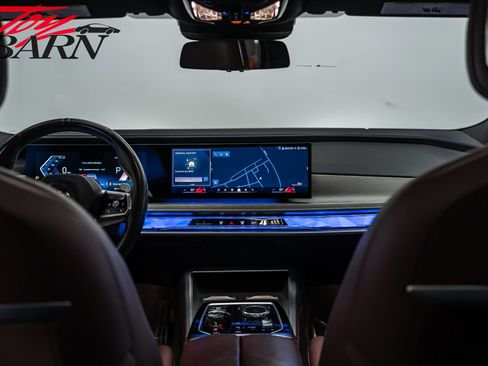 Used 2023 BMW 760i xDrive image 51