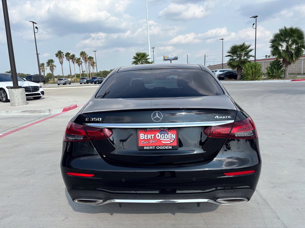 Used 2023 Mercedes-Benz E 350 4MATIC Sedan image 5