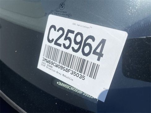 New 2025 BMW 330i Sedan w/ M Sport Package image 24