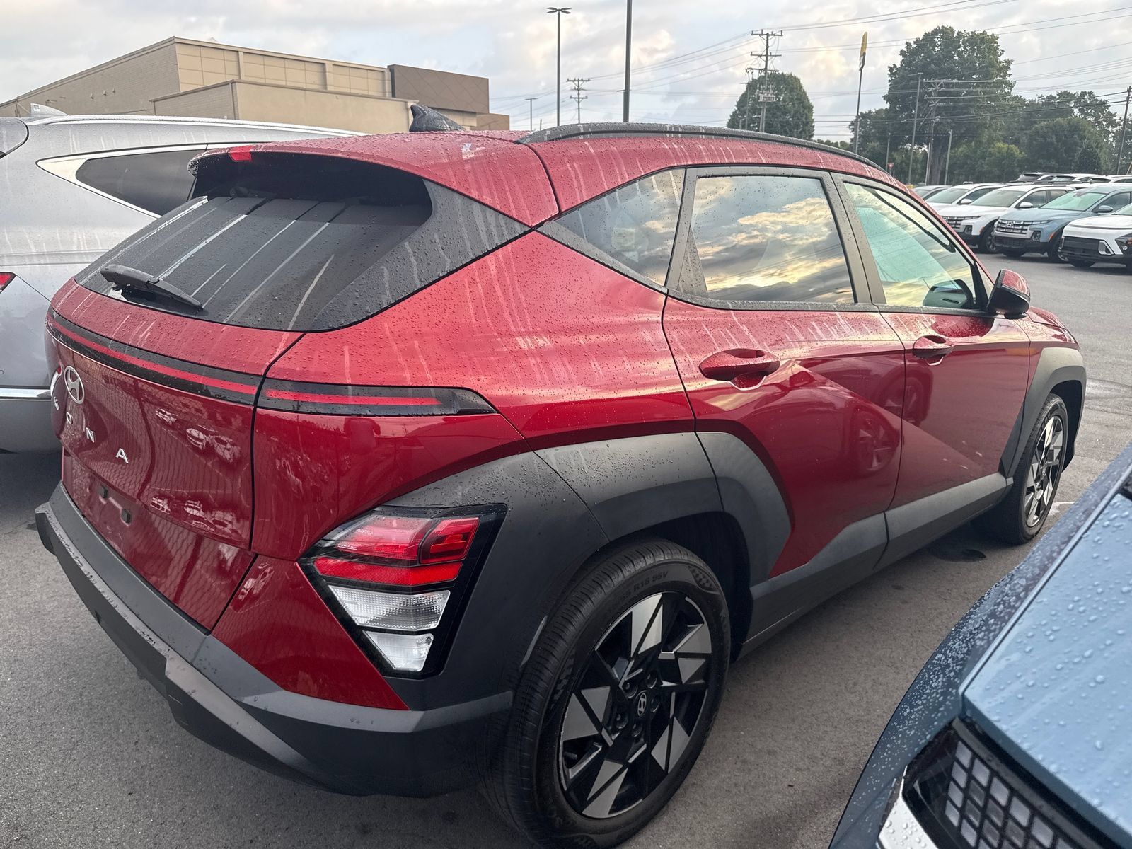 Used 2024 Hyundai Kona SEL FWD image 7