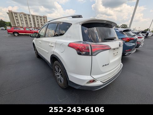 Used 2016 Toyota RAV4 XLE FWD image 8