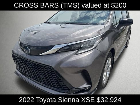 Used 2022 Toyota Sienna XSE w/ XSE Plus Package AWD/4WD image 7
