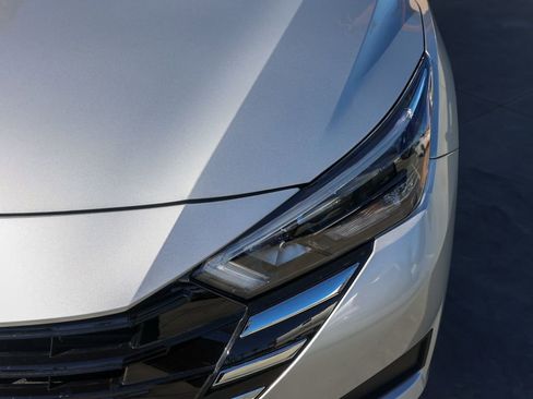 Used 2025 Nissan Versa S w/ Trunk Package image 12