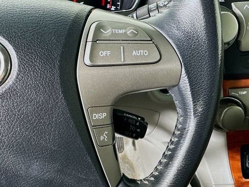 Used 2009 Toyota Highlander Limited AWD/4WD image 12