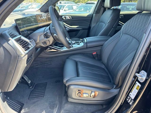 New 2026 BMW ALPINA XB7 AWD/4WD image 18
