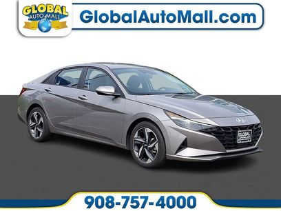 Used 2023 Hyundai Elantra SEL w/ Convenience Package