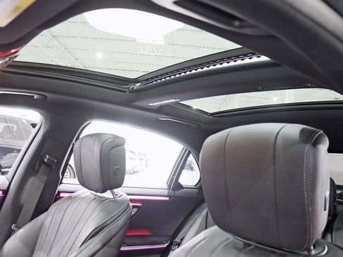 Used 2023 Mercedes-Benz S 500 4MATIC w/ AMG Line image 28
