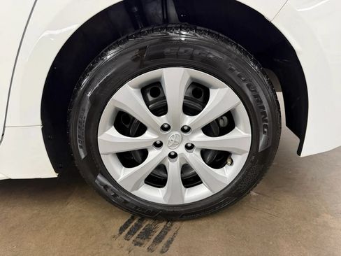 Used 2023 Toyota Corolla LE FWD image 27
