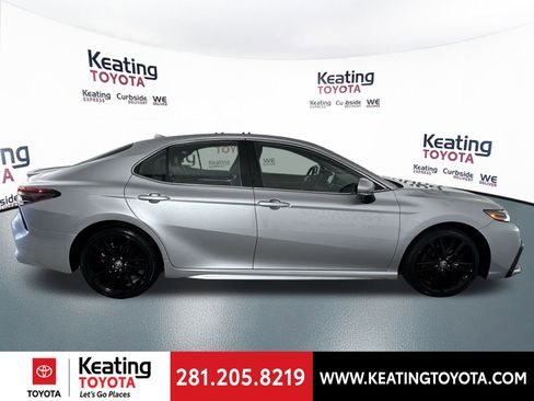 Used 2024 Toyota Camry XSE image 3