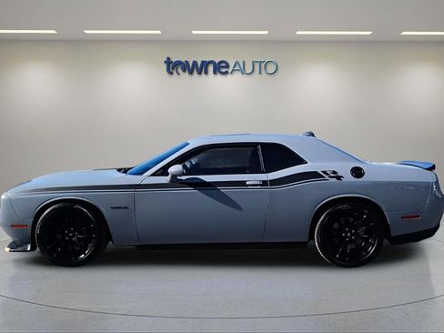 Certified 2022 Dodge Challenger R/T w/ Plus Package image 2