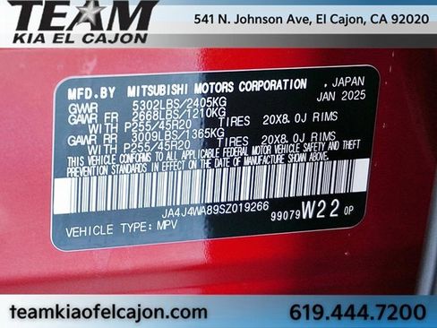 Used 2025 Mitsubishi Outlander SEL image 37