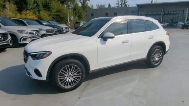 Certified 2025 Mercedes-Benz GLC 300 image 4