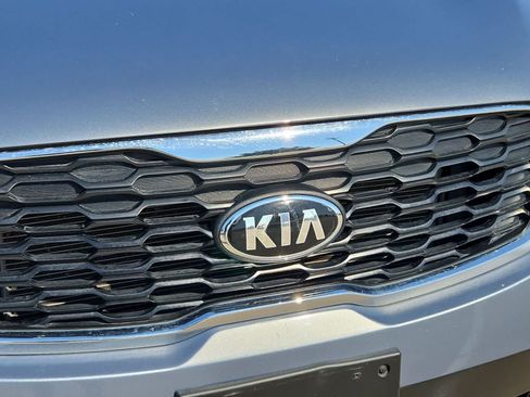 Used 2020 Kia Sorento S FWD image 10