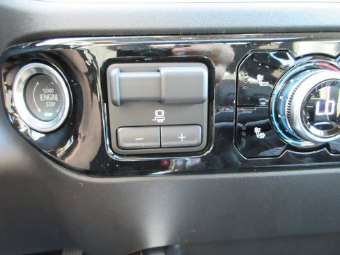 New 2026 GMC Sierra 1500 Elevation w/ Elevation Premium Package AWD/4WD image 22