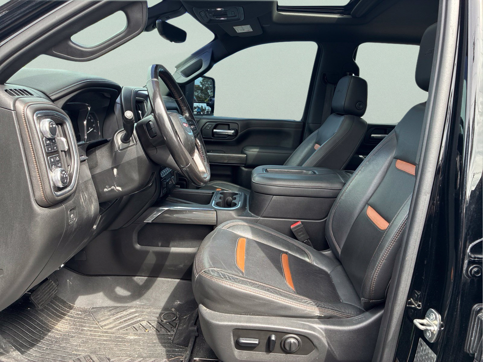 Used 2020 GMC Sierra 2500 AT4 w/ AT4 Premium Package AWD/4WD image 9