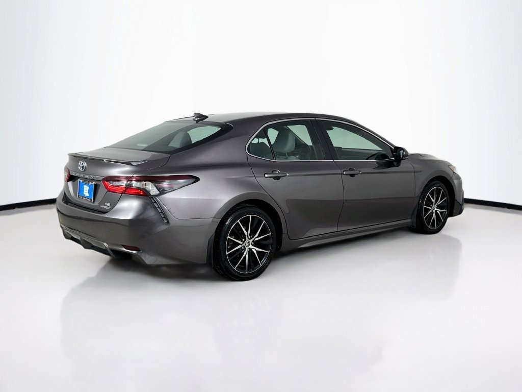Used 2022 Toyota Camry SE w/ Audio Upgrade Package FWD image 8