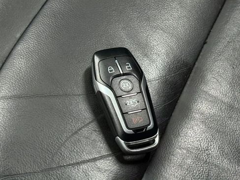 Used 2016 Ford Explorer XLT w/ Equipment Group 202A image 49