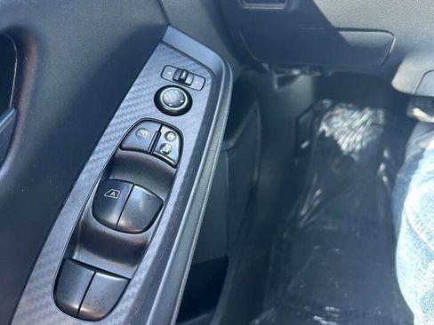 Used 2024 Nissan Sentra S FWD image 17