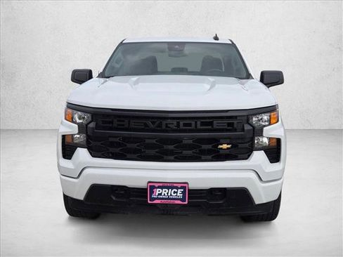 Certified 2025 Chevrolet Silverado 1500 Custom image 2