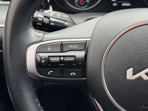 Used 2022 Kia K5 GT-Line w/ GT-Line FWD Premium Package image 8