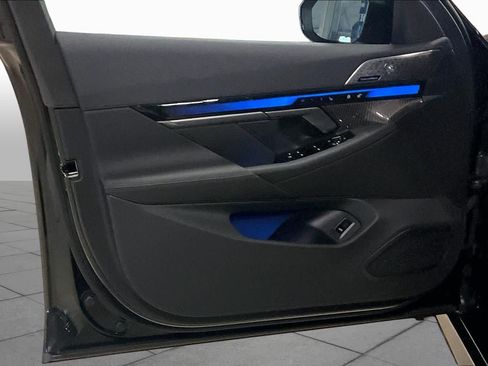 New 2026 BMW i5 M60 w/ Dynamic Handling Package AWD/4WD image 10